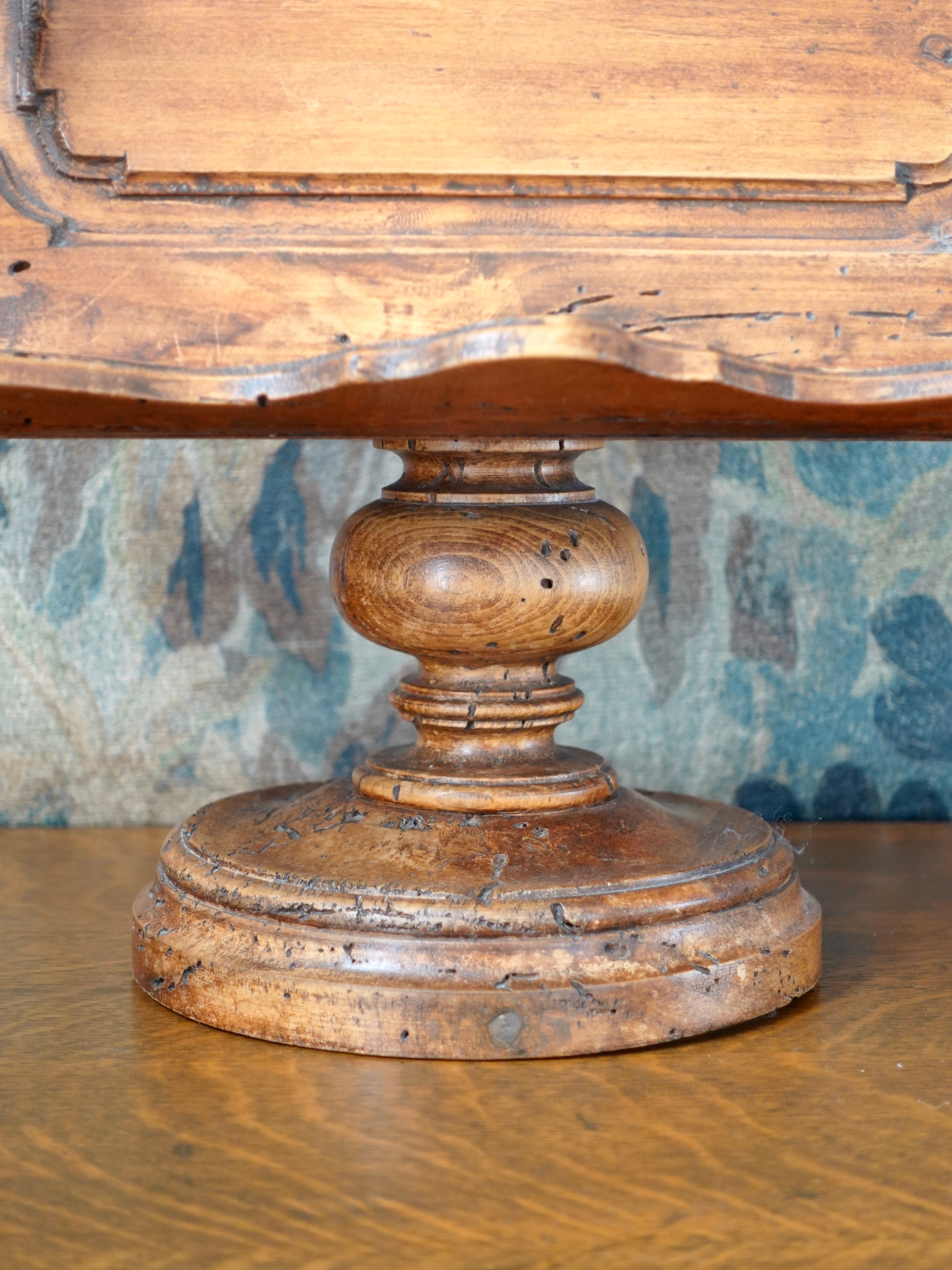 Vintage Double-Sided Tabletop Lectern