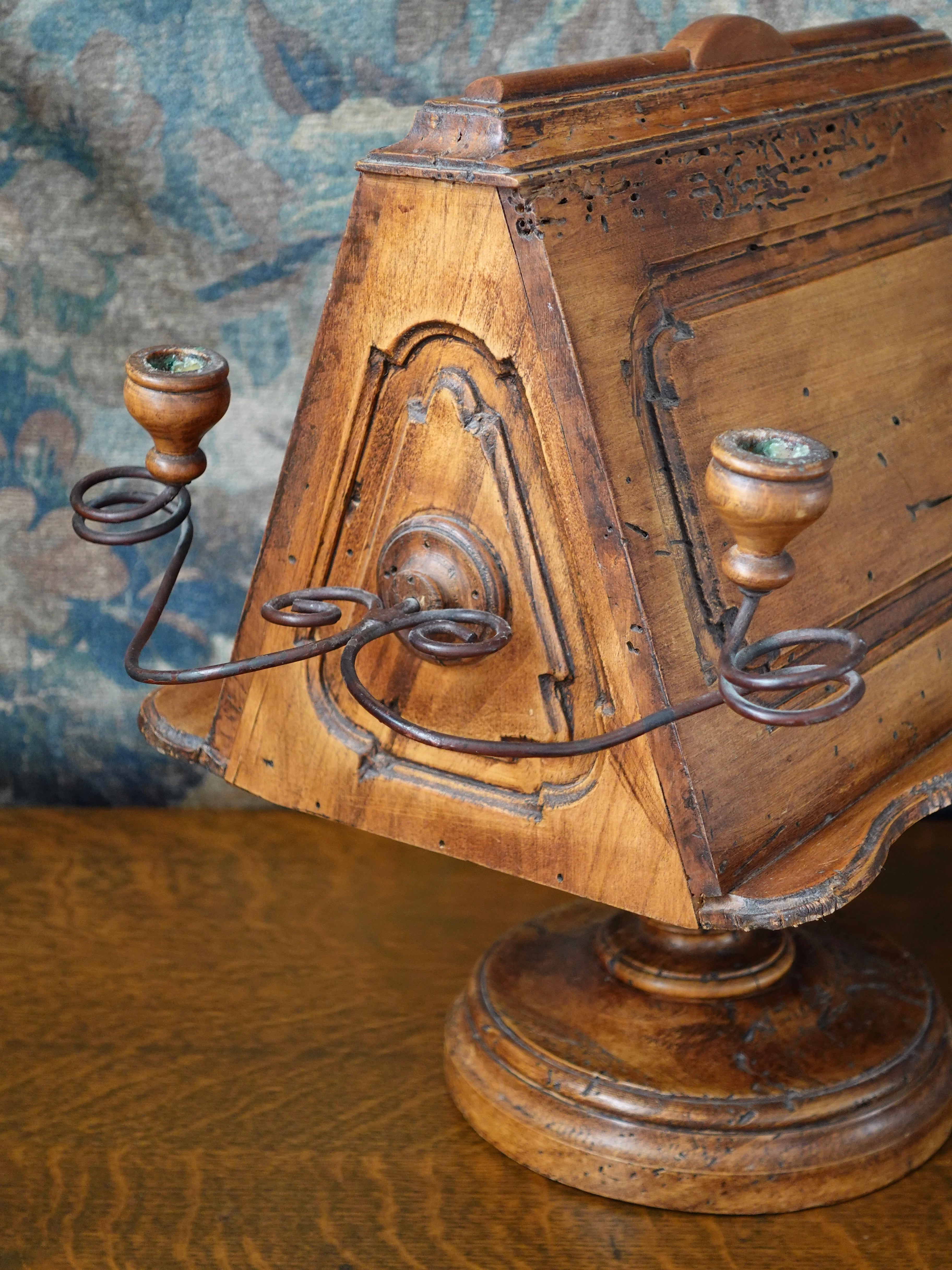 Vintage Double-Sided Tabletop Lectern
