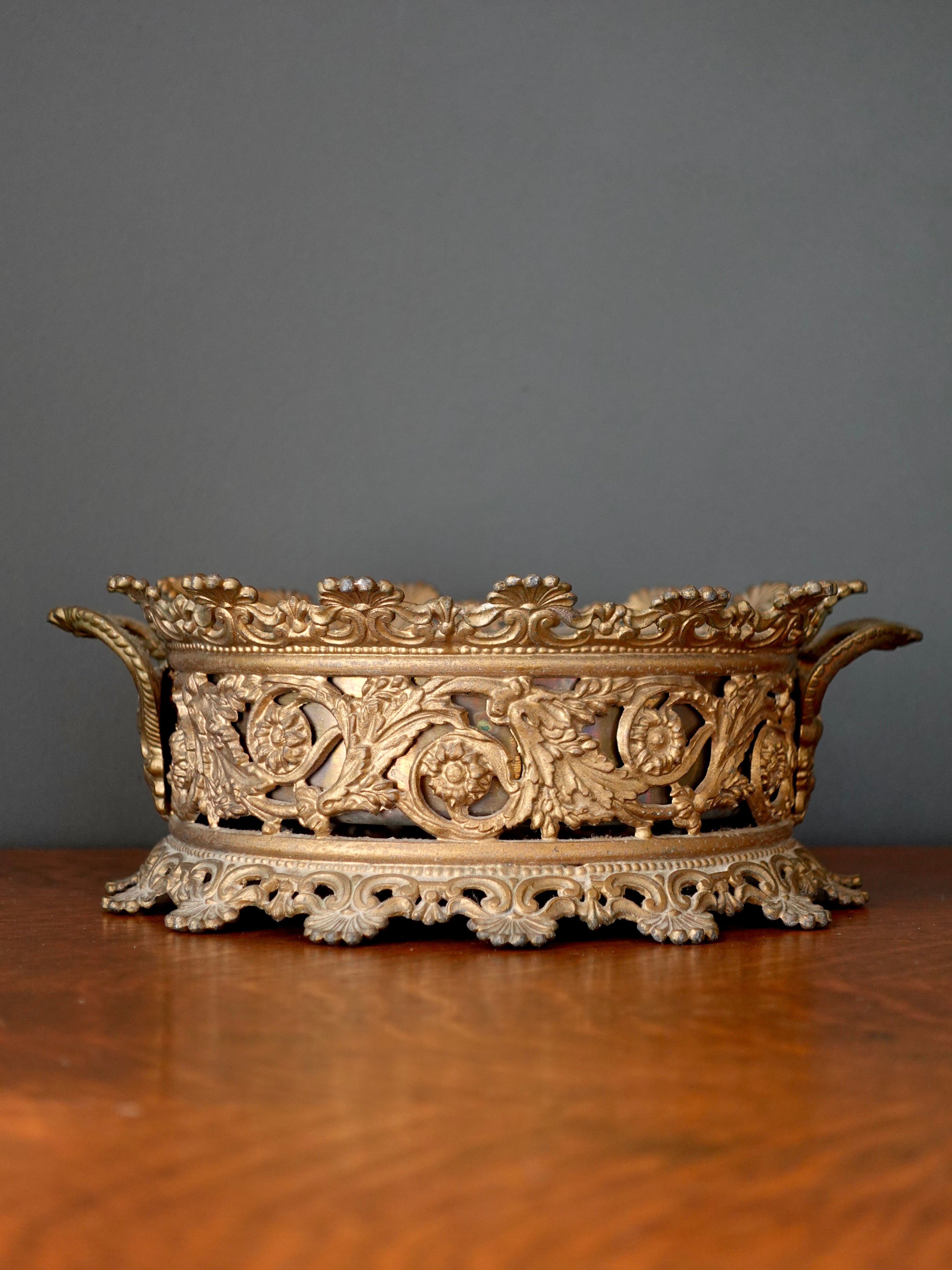 Gilt Round Reticulated Jardiniere